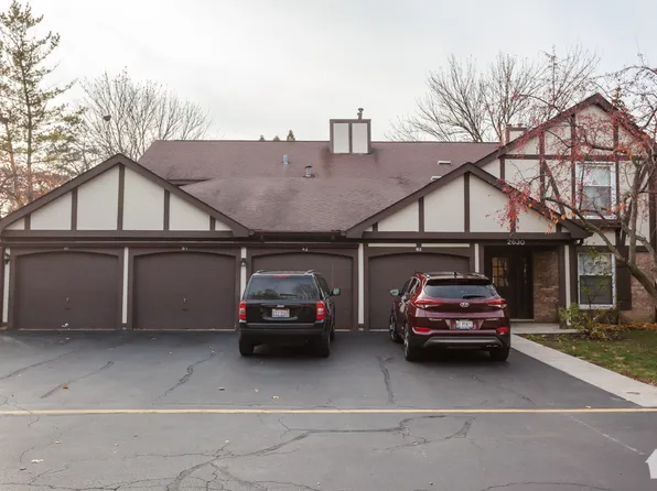 2630 Northampton Dr APT A2, Rolling Meadows, IL 60008