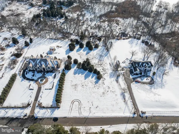 720 McElwee Rd, Moorestown, NJ 08057