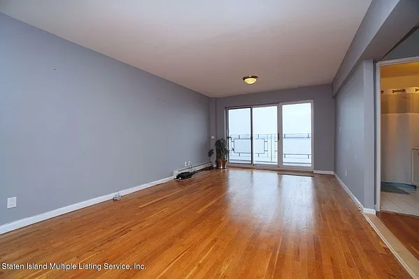 Sold by REMAX Elite | media 16