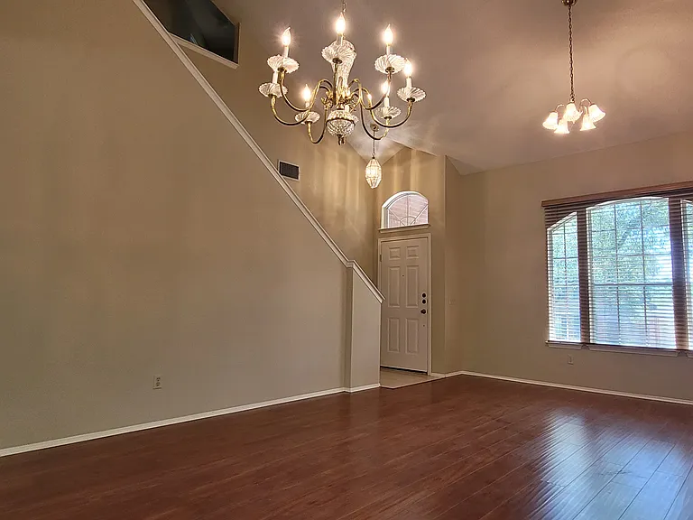 5909 Rickerhill Ln — Photo 3