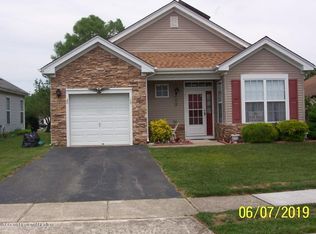14 Buckingham Dr, Manchester, NJ