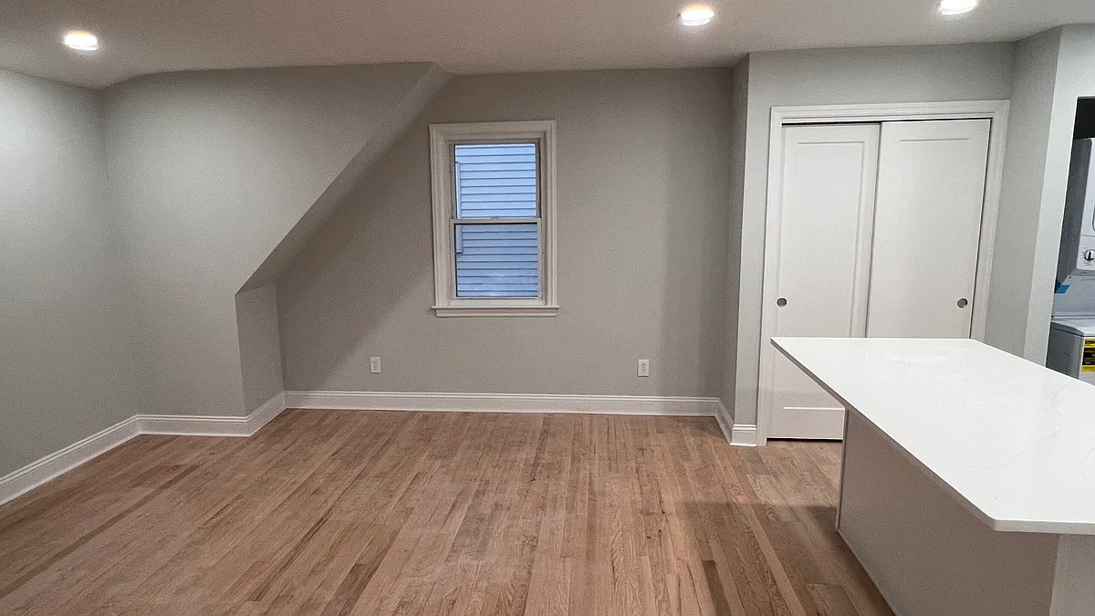 Building Photo - 86 N Walnut St #2