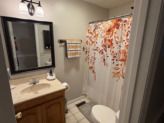 5th image of 9 Nalu Ln APT 1