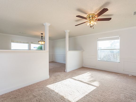 4th image of 2703 Bissell Way