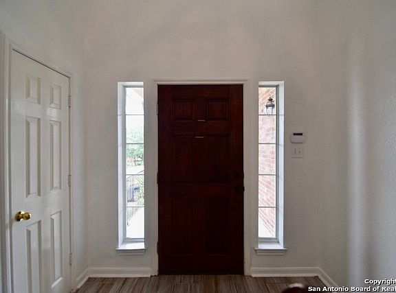 5th image of 502 Sedberry Ct