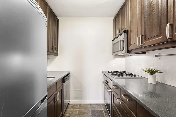 Sold by Compass | media 8