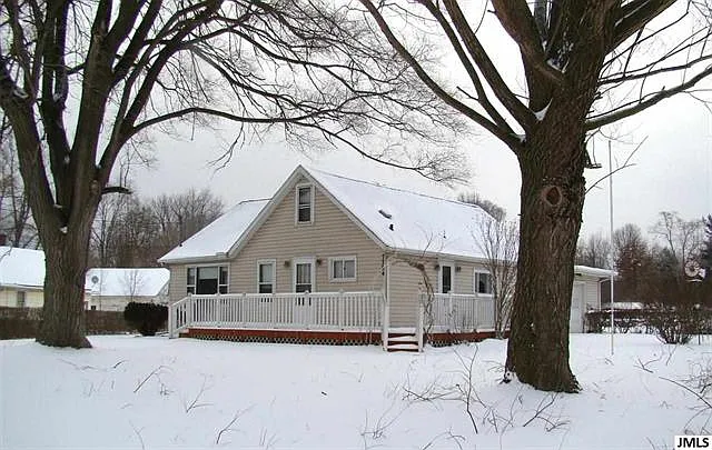 7704 E Michigan Ave photo 1