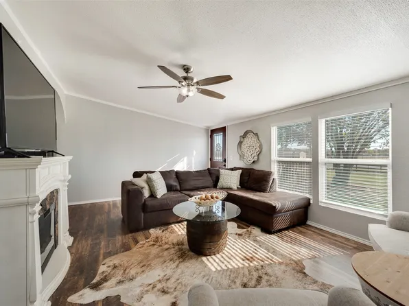 284 Vz County Road 3436, Wills Point, TX 75169