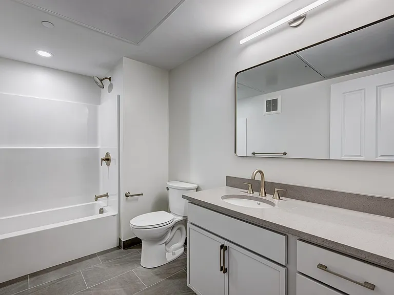 2059 Lafayette Rd #202 — Photo 15