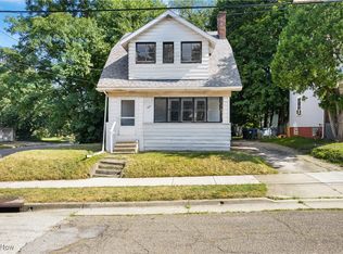 889 Fess Ave, Akron, OH 44307