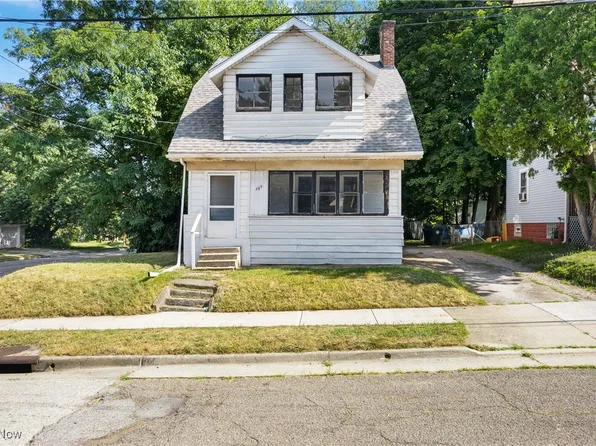 889 Fess Ave, Akron, OH 44307