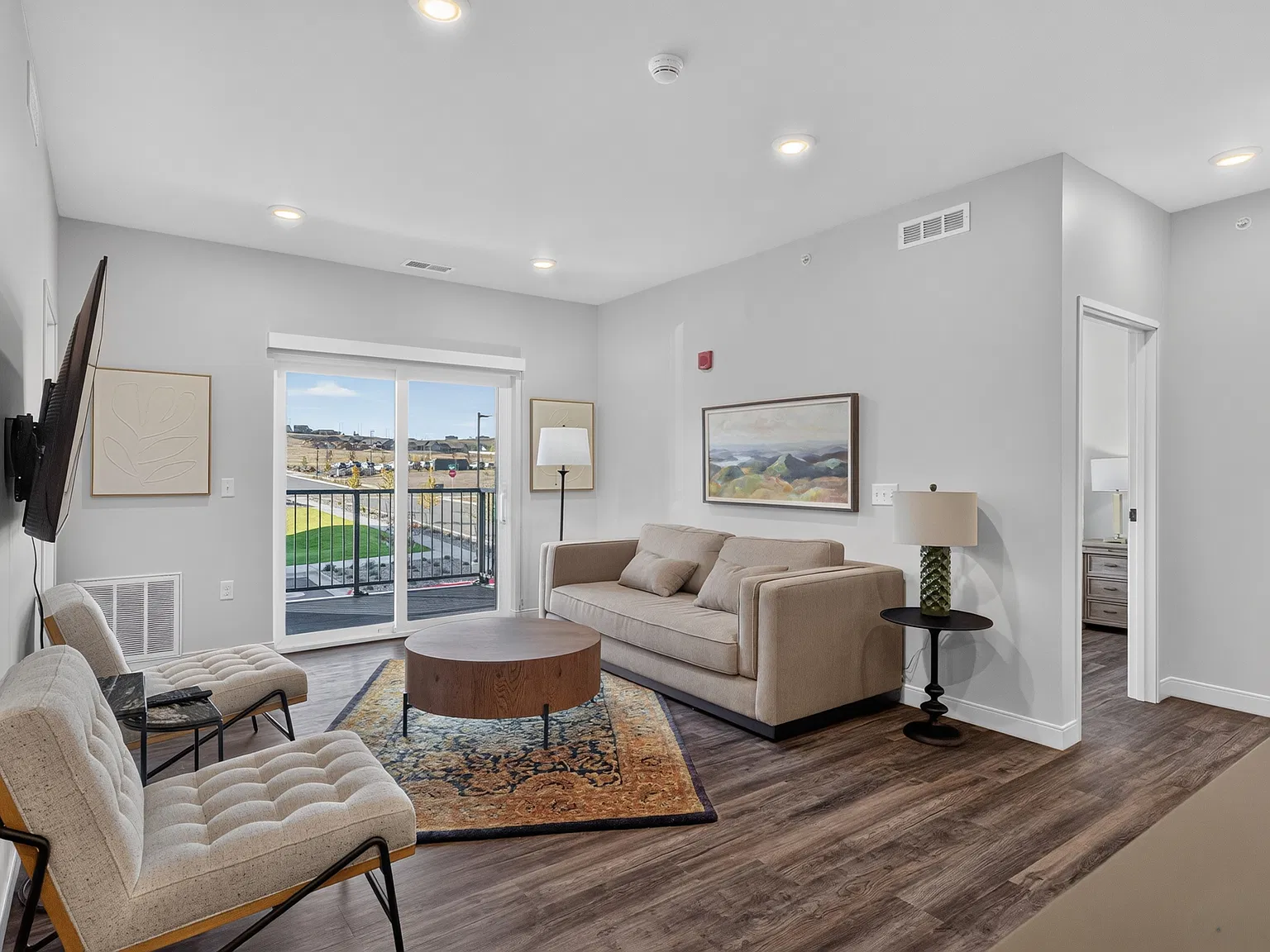 Confluence Apartments — Photo 2