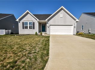 2088 Canterbury Dr, Willoughby, OH 44094