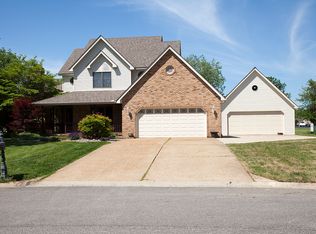 9 Willow Trl, Collinsville, IL 62234