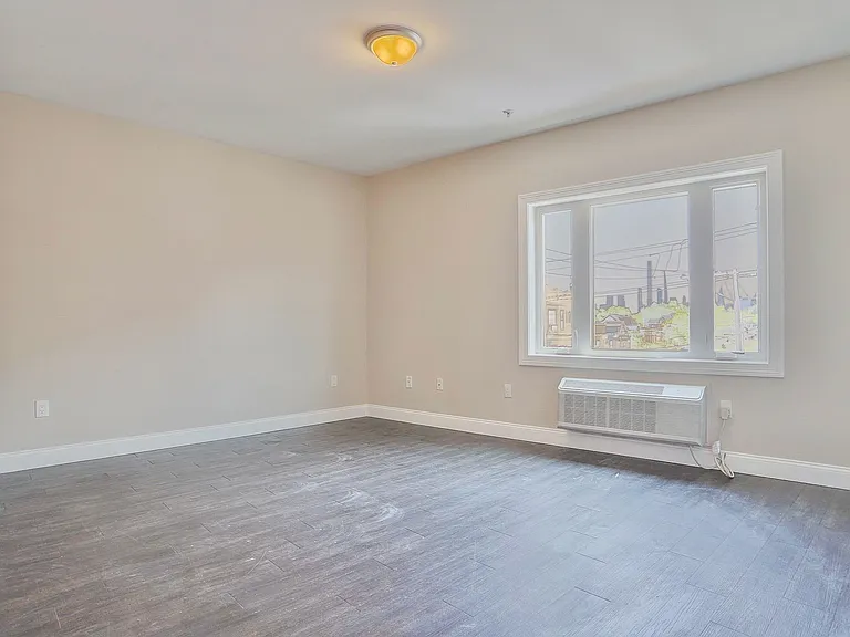 3611 Park Ave #303 — Photo 8