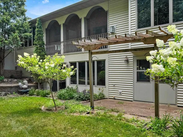 1201 W 11TH STREET, Marshfield, WI 54449