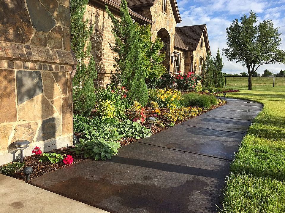 1st image of 302 Aledo Springs Ct