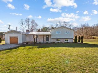 27 Russ Rd, Jackson, OH 45640