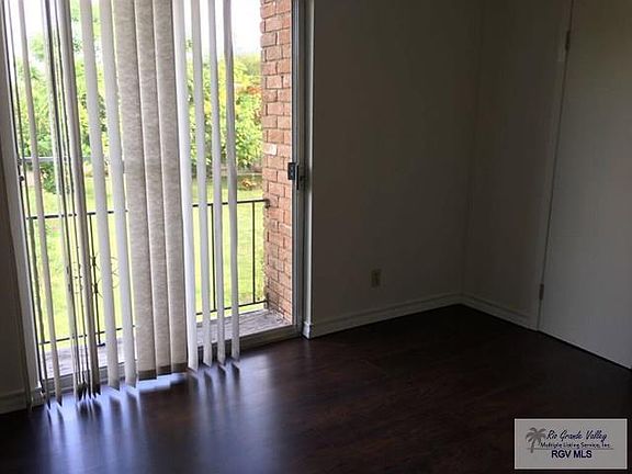 3rd image of 3026 Old Highway 77 APT 910-3