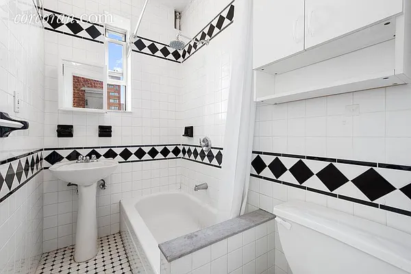 Sold by Corcoran | media 14