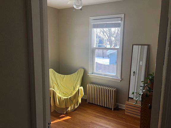 5th image of 119 E Sunnyside Ave