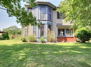 127 E Line St, Geneva, IN 46740