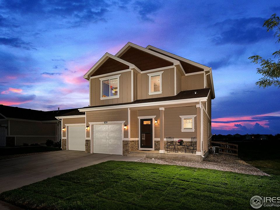 1st image of 870 Village Dr