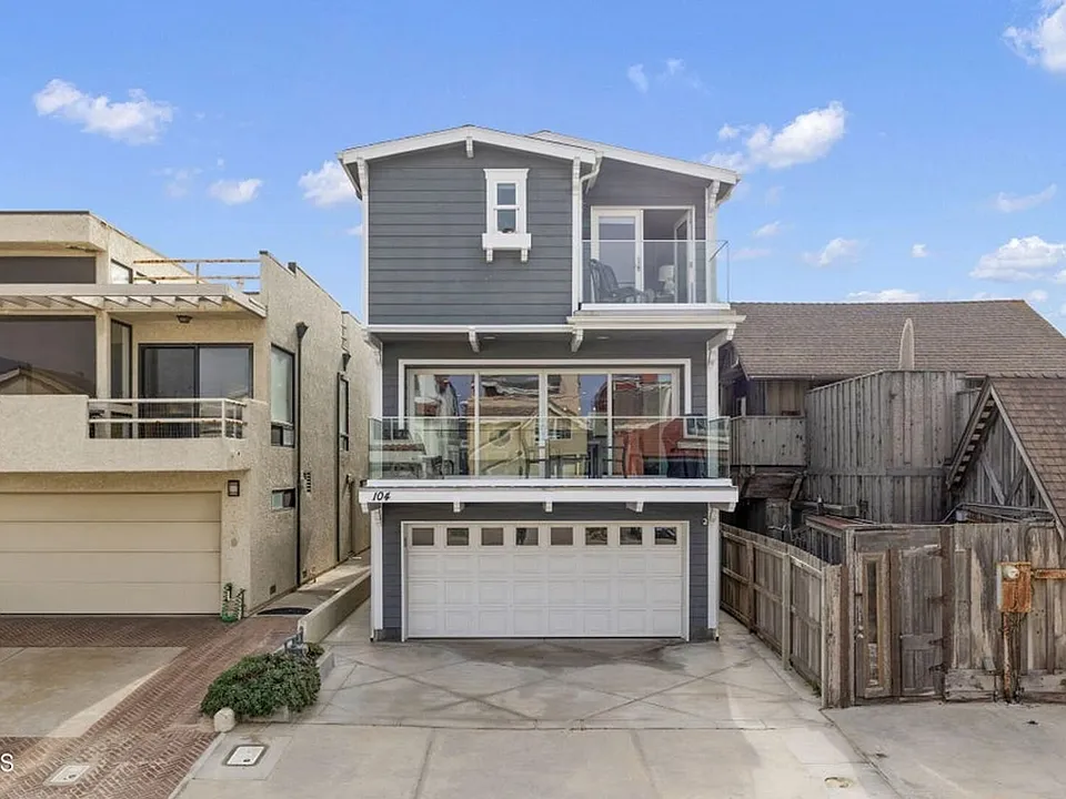 104 La Brea St