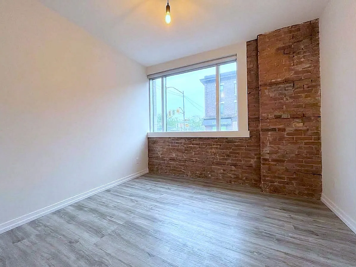 1 bed, 700 sqft, $1,500 — Photo 2