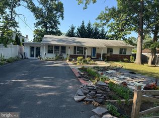 6472 4th St, Alexandria, VA 22312