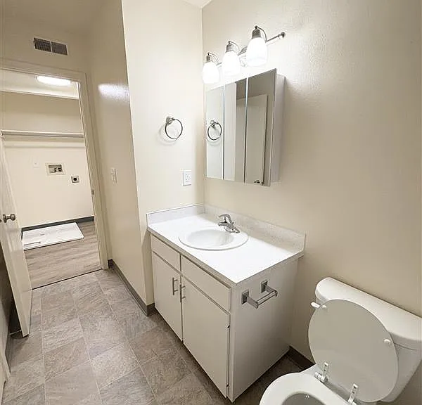 Country Crossing Apartments — Photo 20