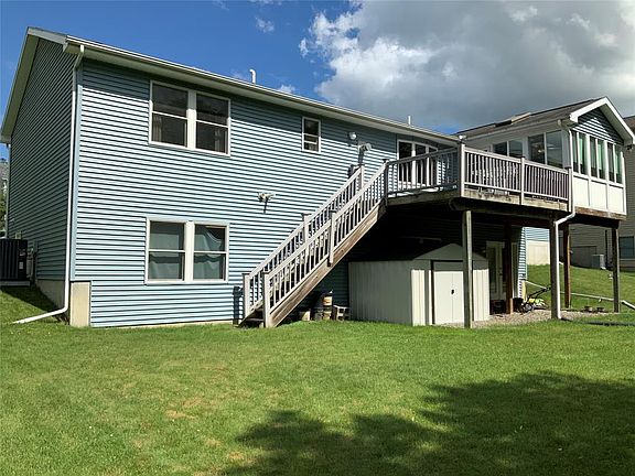 3rd image of 721 Partridge Pl