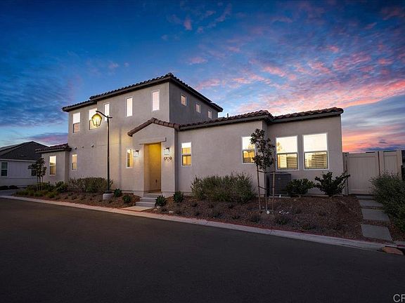2nd image of 1709 Avenida Tealing