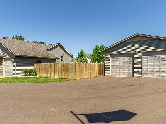 5th image of 11742 42nd Ave
