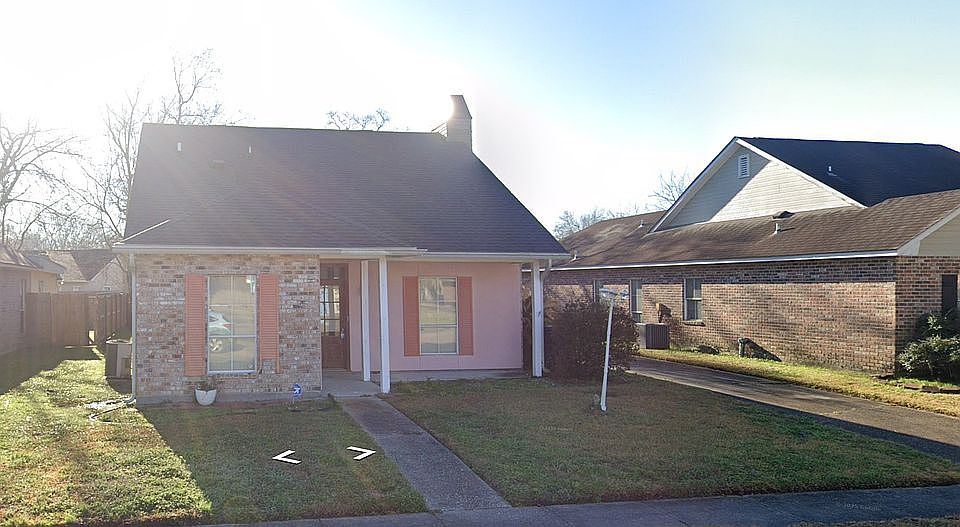 1st image of 645 Hadley Dr