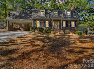 219 Williamsburg Ln, Wadesboro, NC 28170