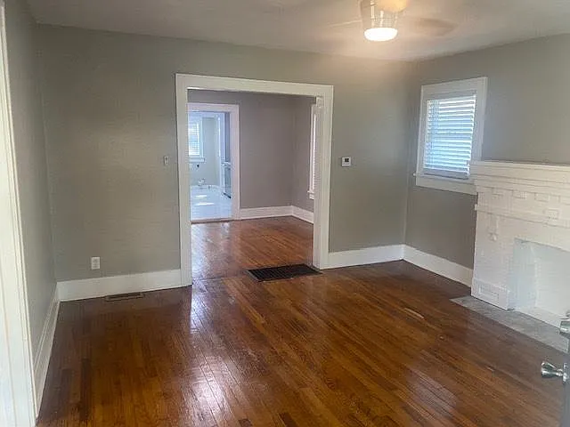 1148 S Xanthus Ave — Photo 3