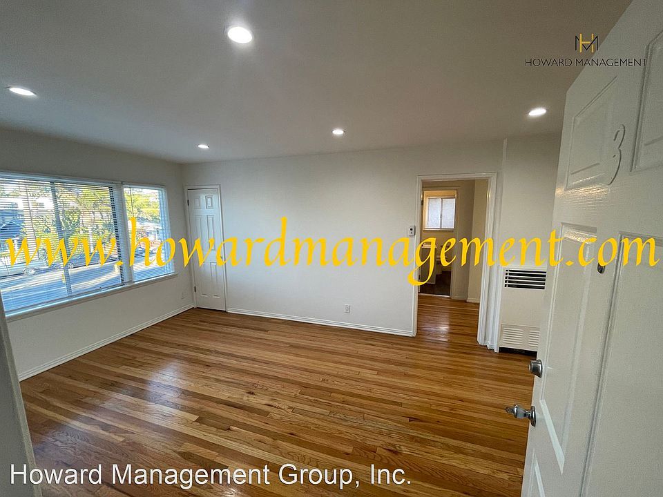 1st image of 560 Grand Blvd #3
