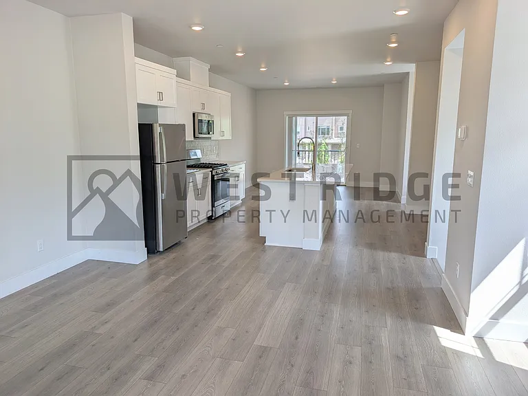 15046 NW Ethel Ln — Photo 7