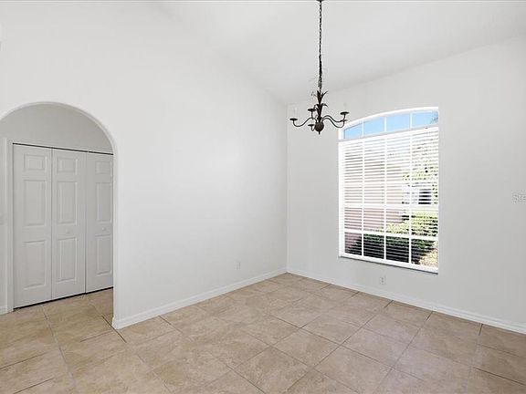 5th image of 4303 SHOSHONE COURT