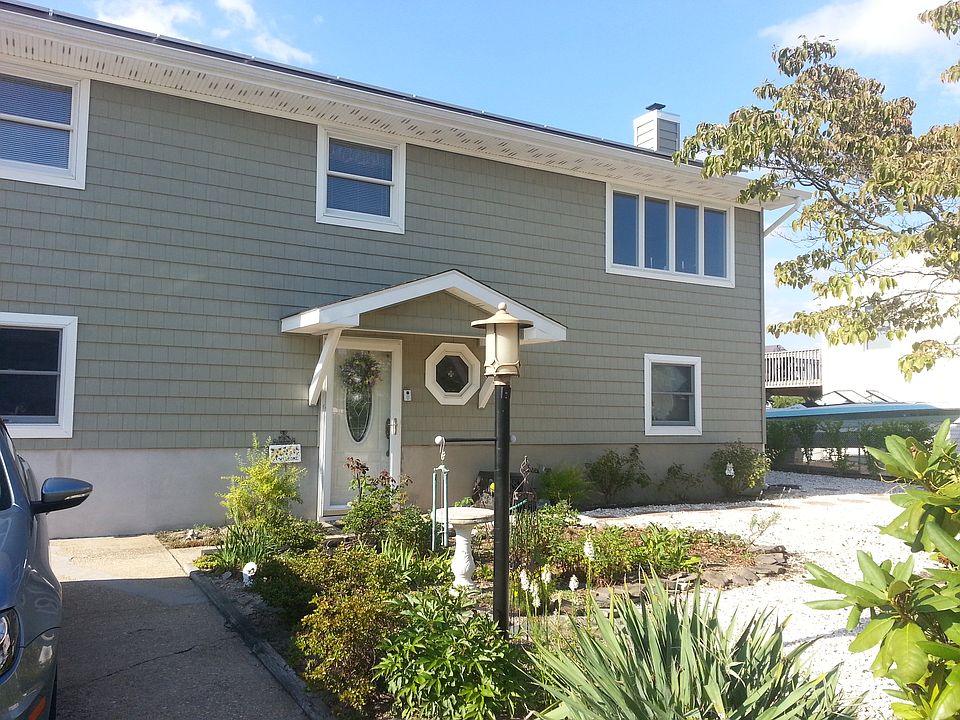 1st image of 14 Kingston Ave