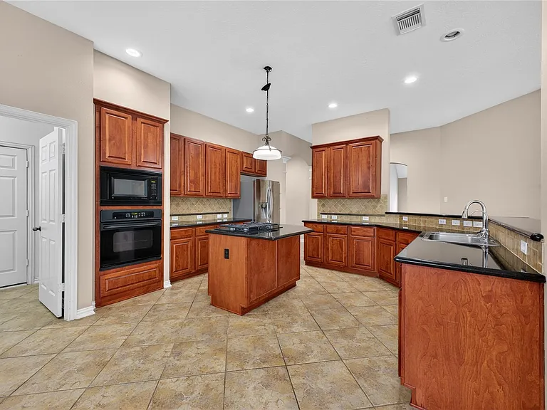 14326 Manorbier Ln — Photo 8