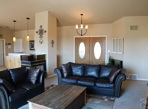 4th image of 4746 S Santa Fe Dr