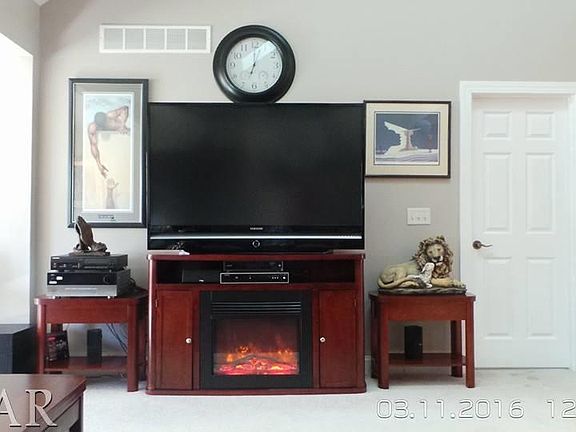 5th image of 4 Laurel Wood Dr