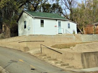 506 2nd St NE, Mandan, ND 58554