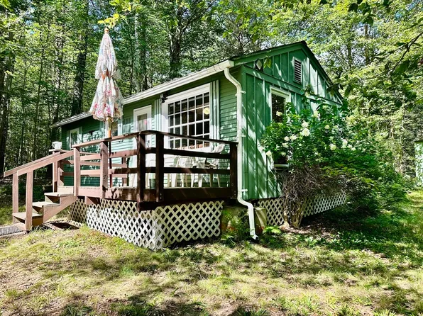 177 Porter Hill Rd, Cummington, MA 01026