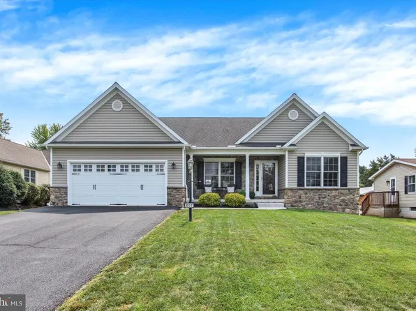 607 Heritage Dr, Gettysburg, PA 17325