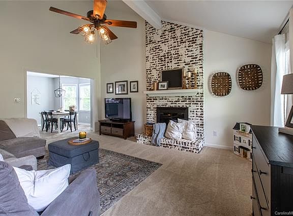 4th image of 2717 Stockwood Dr