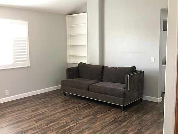 5th image of 4414 39th St APT 4