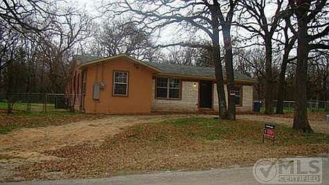 4th image of 2243 Royal Oaks Dr